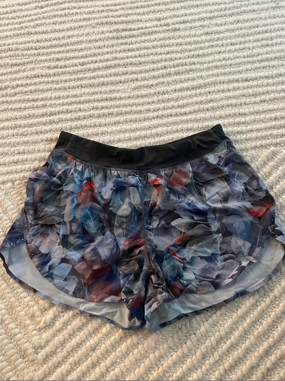 lululemon Women's find your pace Printed Running Shorts - Blue with Red Accents